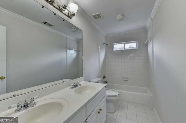 1810 Sunset Harbour Pointe, Lawrenceville, GA 30043