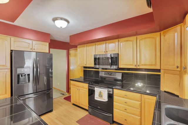 3832 Fallsburg Road NE, Newark, OH 43055