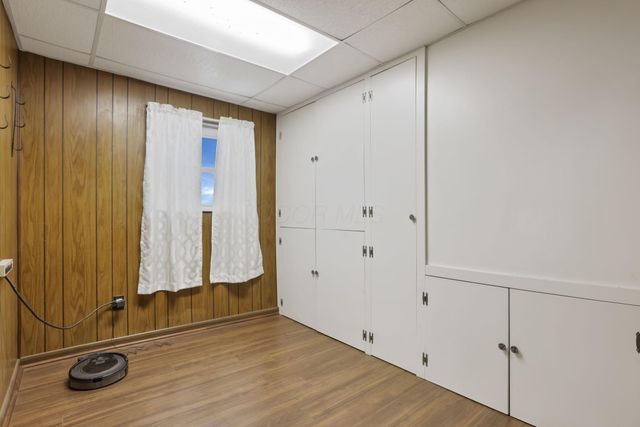 3832 Fallsburg Road NE, Newark, OH 43055