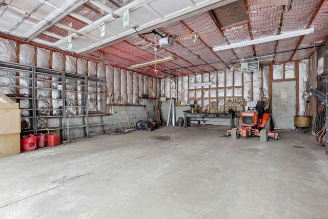 3832 Fallsburg Road NE, Newark, OH 43055