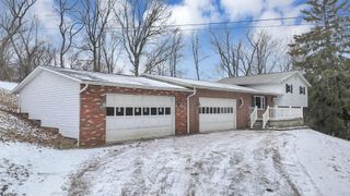 3832 Fallsburg Road NE, Newark, OH 43055