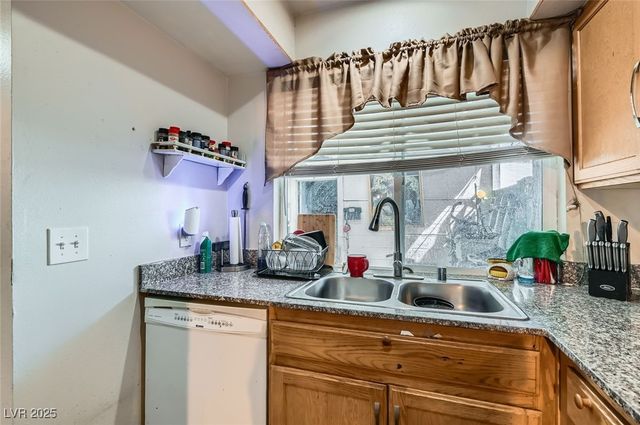 4259 Kona Coast Way, Las Vegas, NV 89121