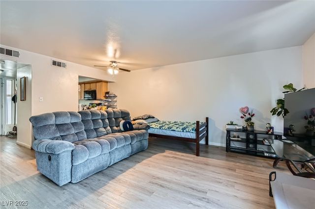 4259 Kona Coast Way, Las Vegas, NV 89121