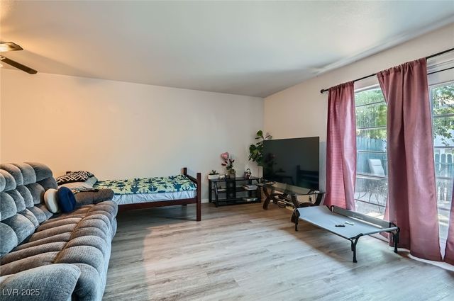 4259 Kona Coast Way, Las Vegas, NV 89121