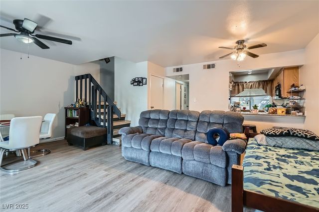 4259 Kona Coast Way, Las Vegas, NV 89121