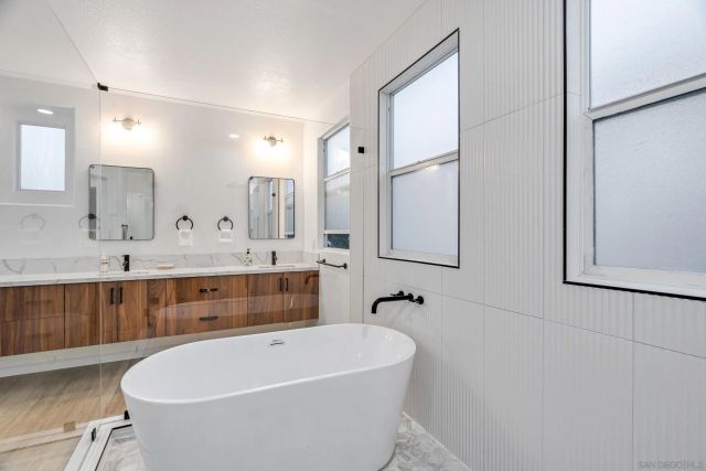 550 Echo Lane, San Marcos, CA 92078