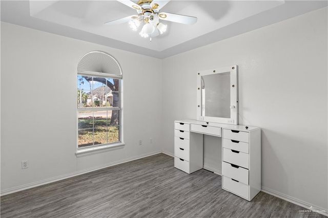 858 Quail Hollow Drive, Weslaco, TX 78596