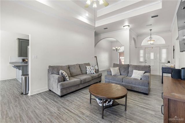 858 Quail Hollow Drive, Weslaco, TX 78596