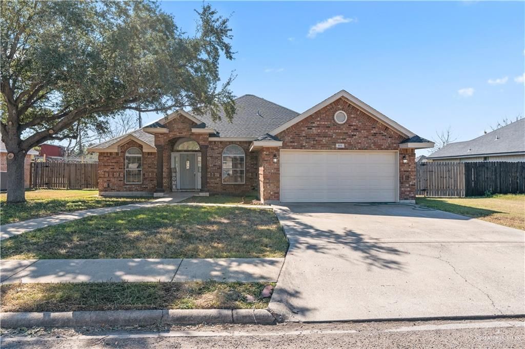 858 Quail Hollow Drive, Weslaco, TX 78596
