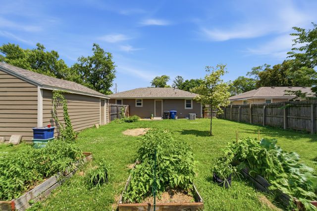 4032 Manor Lane, Des Moines, IA 50310