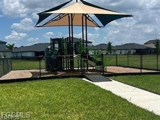 4220 Caterina CT, North Fort Myers, FL 33917