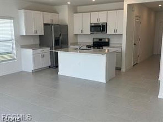 4220 Caterina CT, North Fort Myers, FL 33917