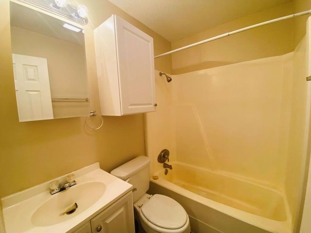 4903 Merritt DR D, Austin, TX 78744