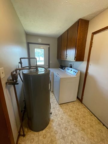 136 N St. Louis Street, Elwood, IL 60421