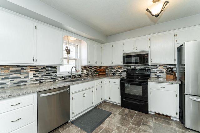 2408 16th Avenue NW, Rochester, MN 55901