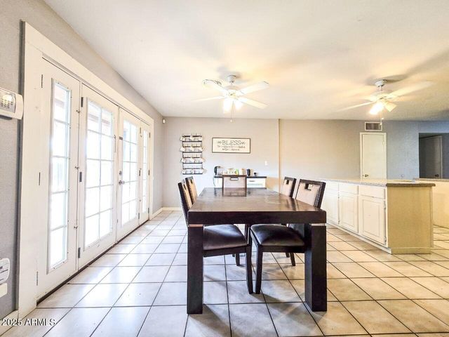 3701 W ECHO Lane, Phoenix, AZ 85051