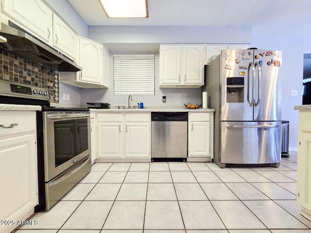 3701 W ECHO Lane, Phoenix, AZ 85051