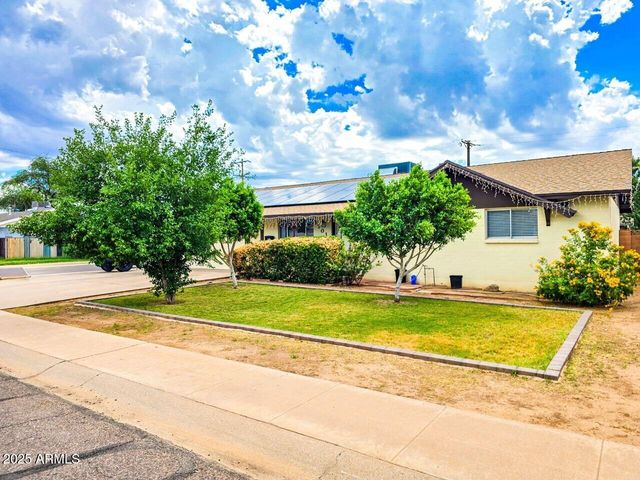 3701 W ECHO Lane, Phoenix, AZ 85051