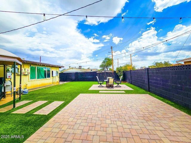 3701 W ECHO Lane, Phoenix, AZ 85051