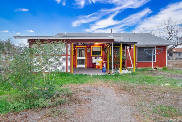 238 W Petaluma Blvd, San Antonio, TX 78221