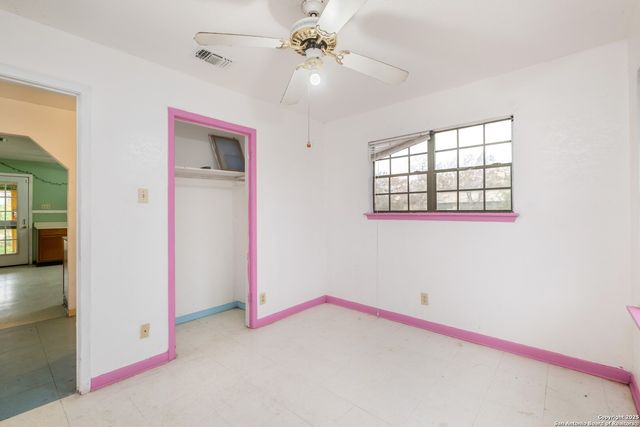 238 W Petaluma Blvd, San Antonio, TX 78221