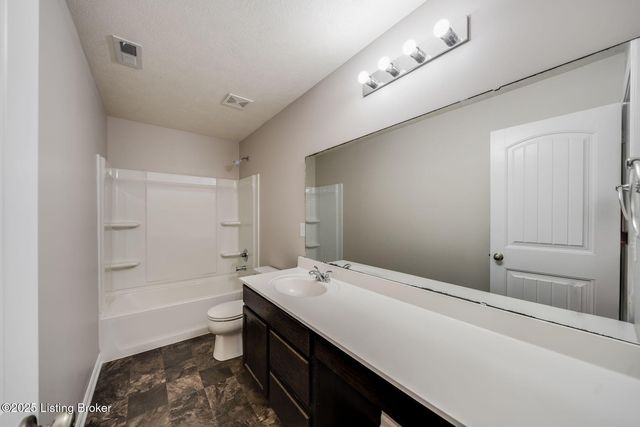 123 Eagles Crest Ct, Mt Washington, KY 40047