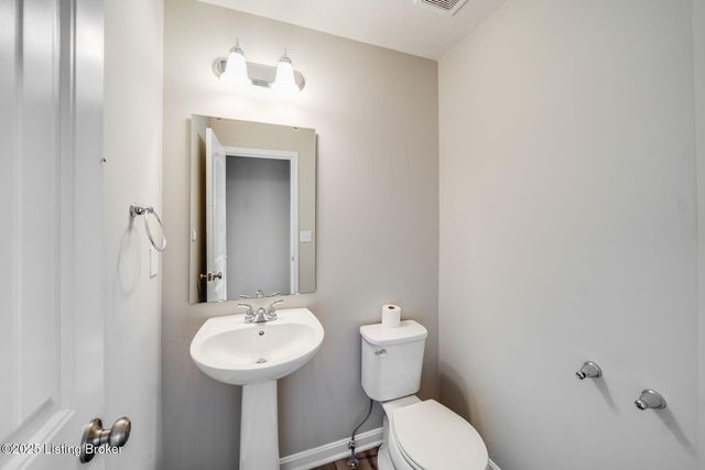 123 Eagles Crest Ct, Mt Washington, KY 40047