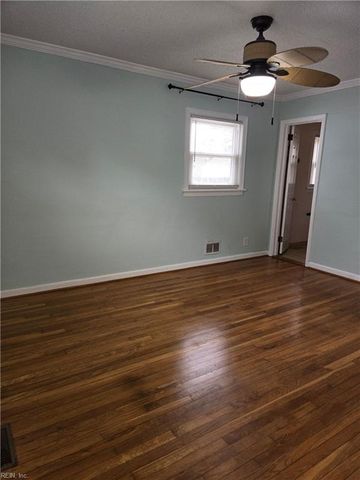 1831 Branchwood ST, Norfolk, VA 23518