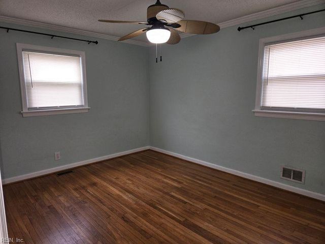 1831 Branchwood ST, Norfolk, VA 23518