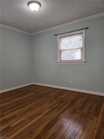 1831 Branchwood ST, Norfolk, VA 23518