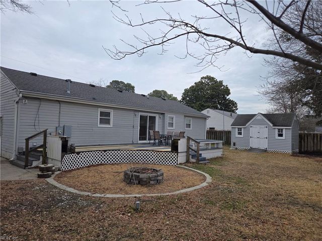 1831 Branchwood ST, Norfolk, VA 23518