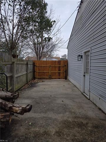 1831 Branchwood ST, Norfolk, VA 23518