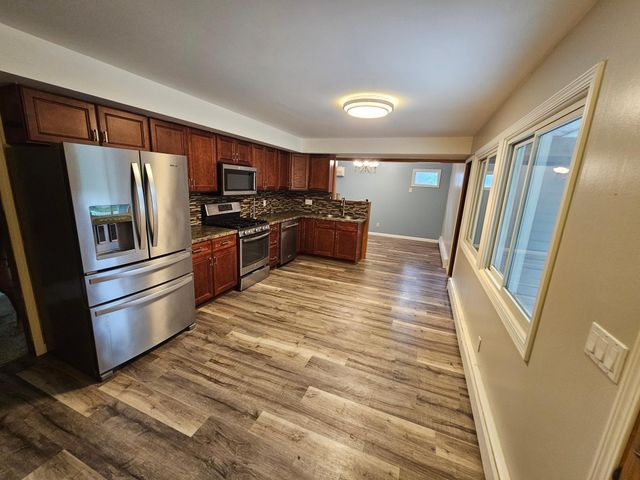 212 8th Avenue N, Sartell, MN 56377