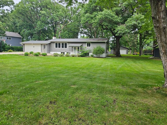 212 8th Avenue N, Sartell, MN 56377