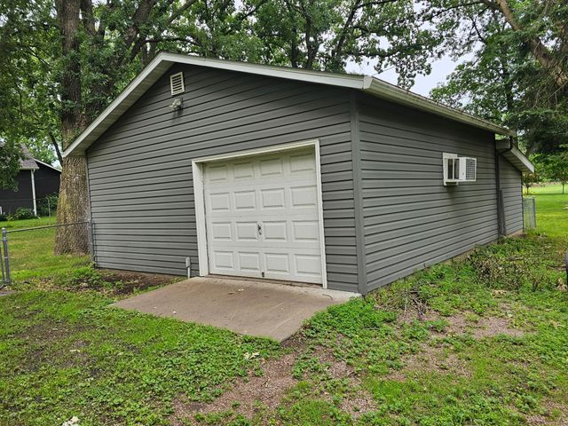 212 8th Avenue N, Sartell, MN 56377