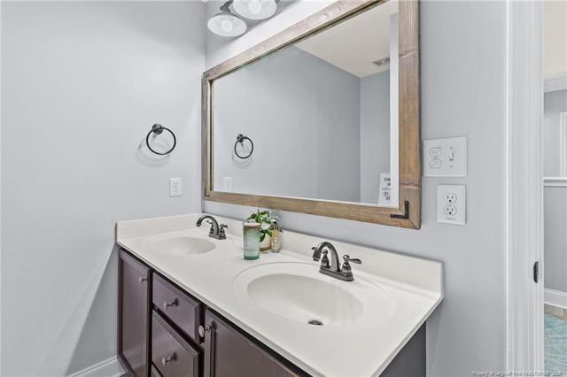 121 Colonist Place, Cameron, NC 28326