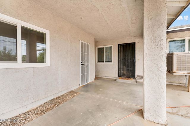 10004 E Avenue R 14, Littlerock, CA 93543