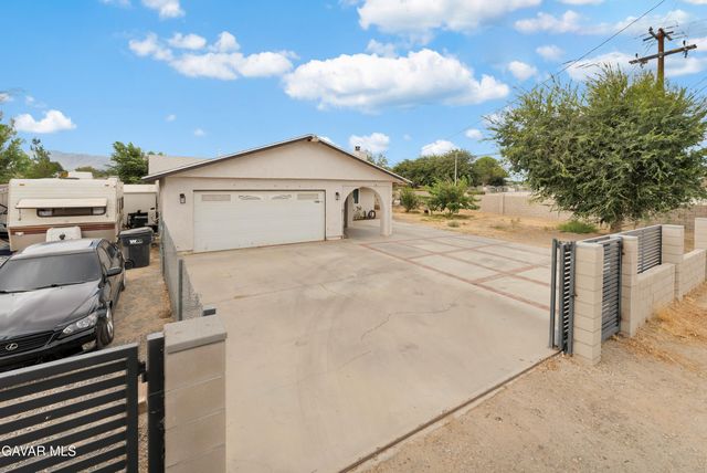 10004 E Avenue R 14, Littlerock, CA 93543
