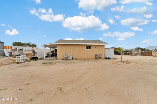 10004 E Avenue R 14, Littlerock, CA 93543
