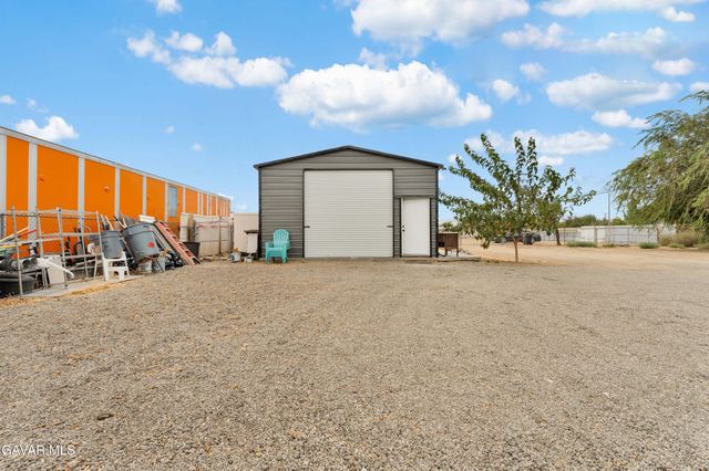 10004 E Avenue R 14, Littlerock, CA 93543