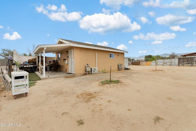 10004 E Avenue R 14, Littlerock, CA 93543