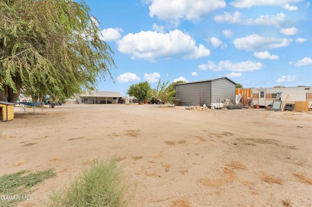 10004 E Avenue R 14, Littlerock, CA 93543