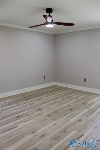 747 W Harrelson Circle, Crossville, AL 35962