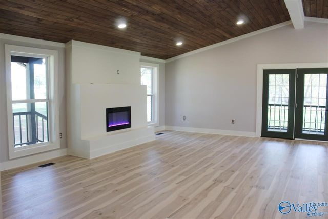 747 W Harrelson Circle, Crossville, AL 35962