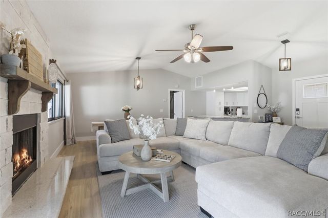 11271 W Coral Court, Crystal River, FL 34429