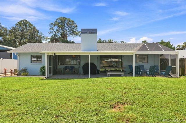 11271 W Coral Court, Crystal River, FL 34429