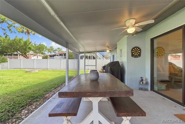 11271 W Coral Court, Crystal River, FL 34429