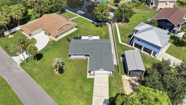 11271 W Coral Court, Crystal River, FL 34429