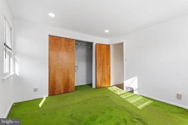 544 FAIRWAY TER, Philadelphia, PA 19128