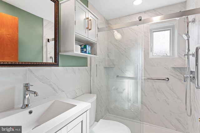 544 FAIRWAY TER, Philadelphia, PA 19128